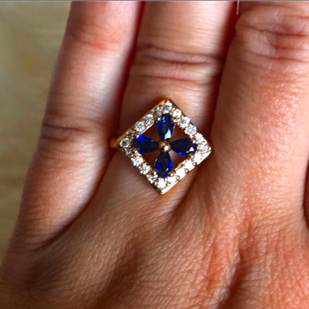Gatsby Statement Ring - Picture 3 of 8